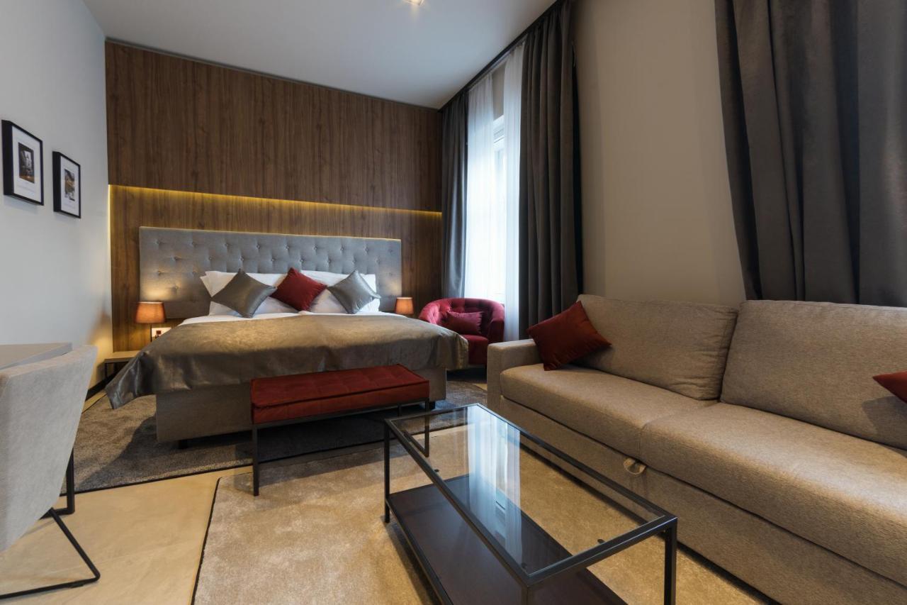 자그레브 Dezman Luxury Center 아파트 외부 사진