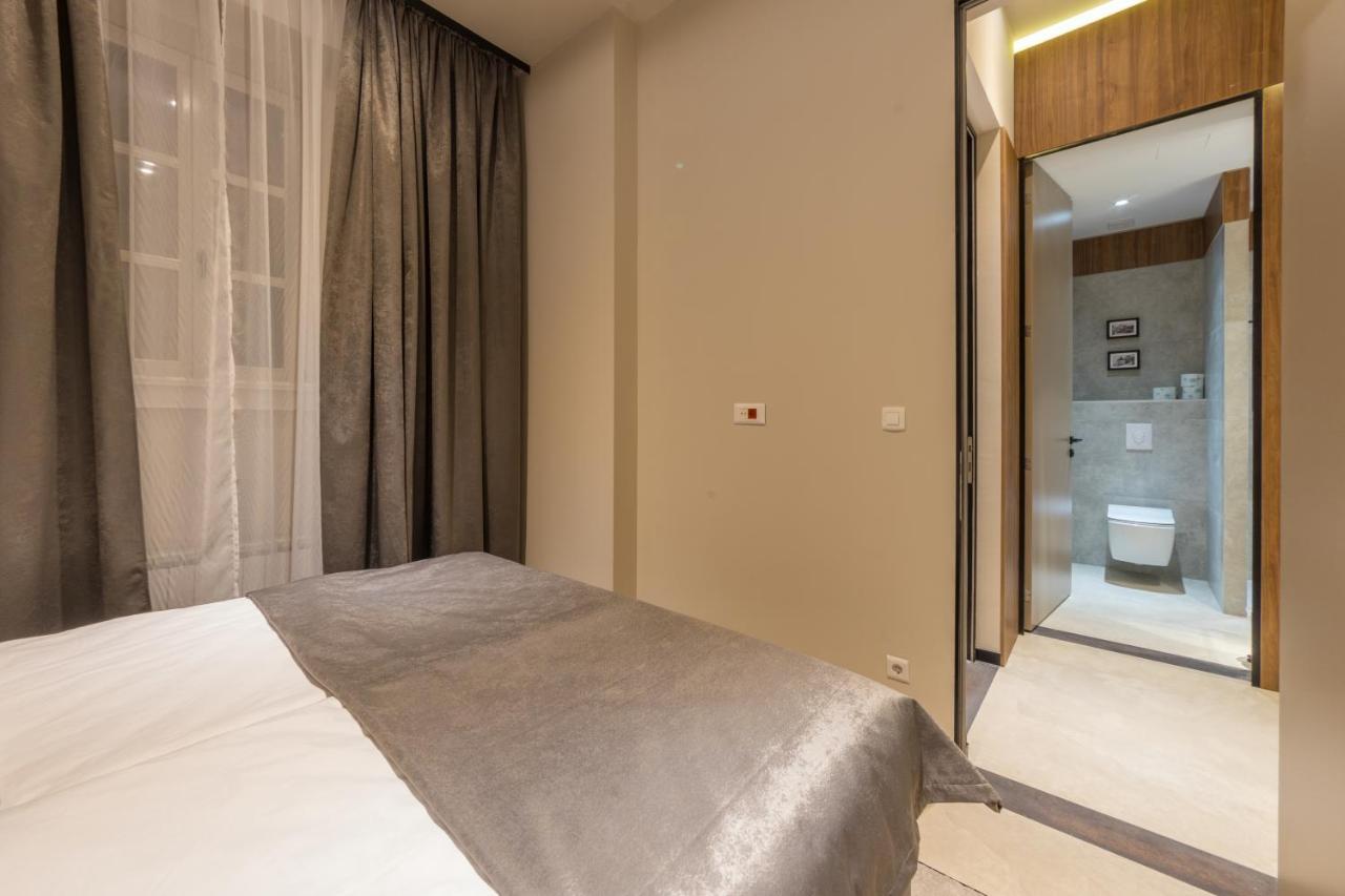 자그레브 Dezman Luxury Center 아파트 외부 사진