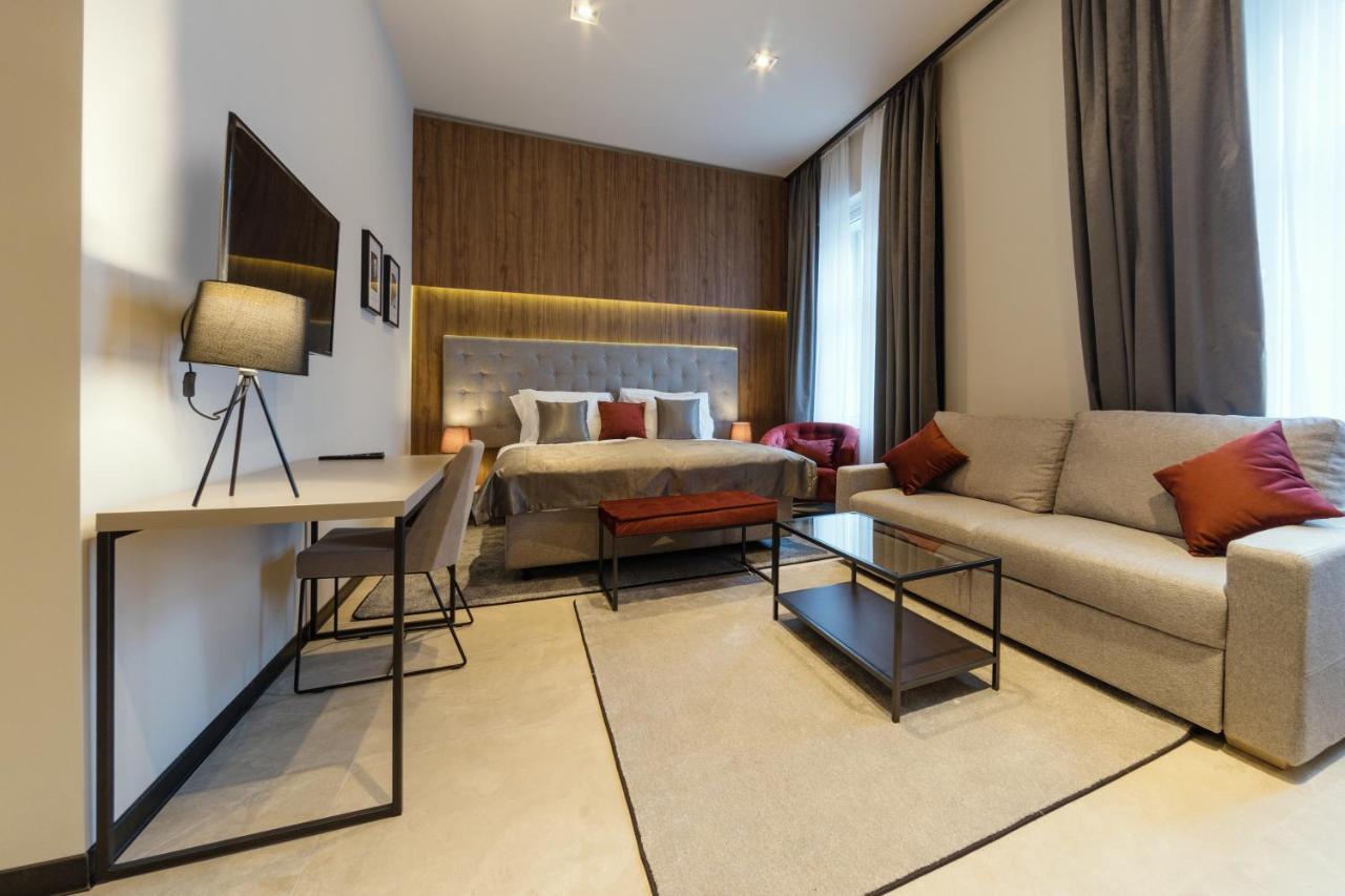 자그레브 Dezman Luxury Center 아파트 외부 사진