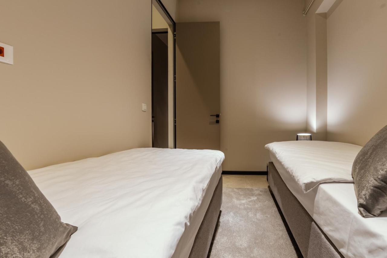 자그레브 Dezman Luxury Center 아파트 외부 사진