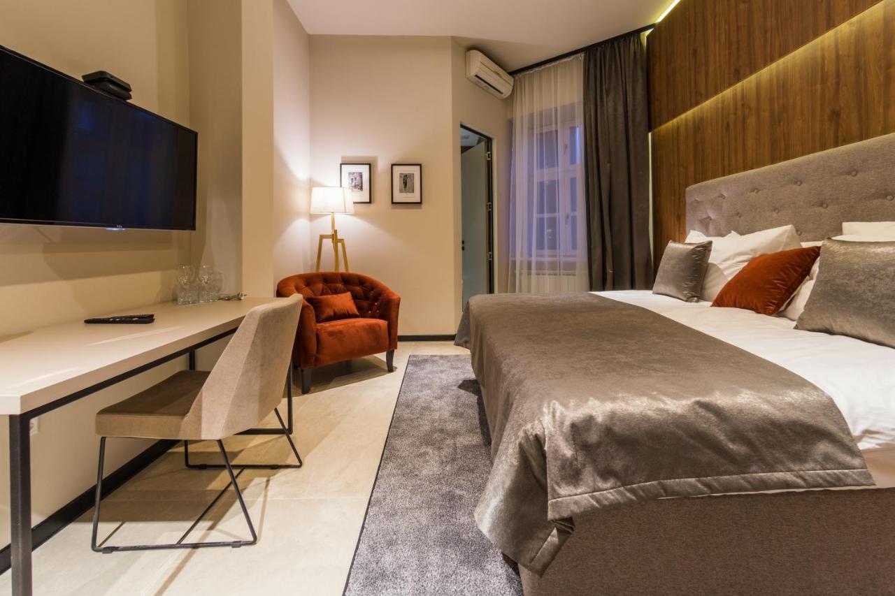 자그레브 Dezman Luxury Center 아파트 외부 사진