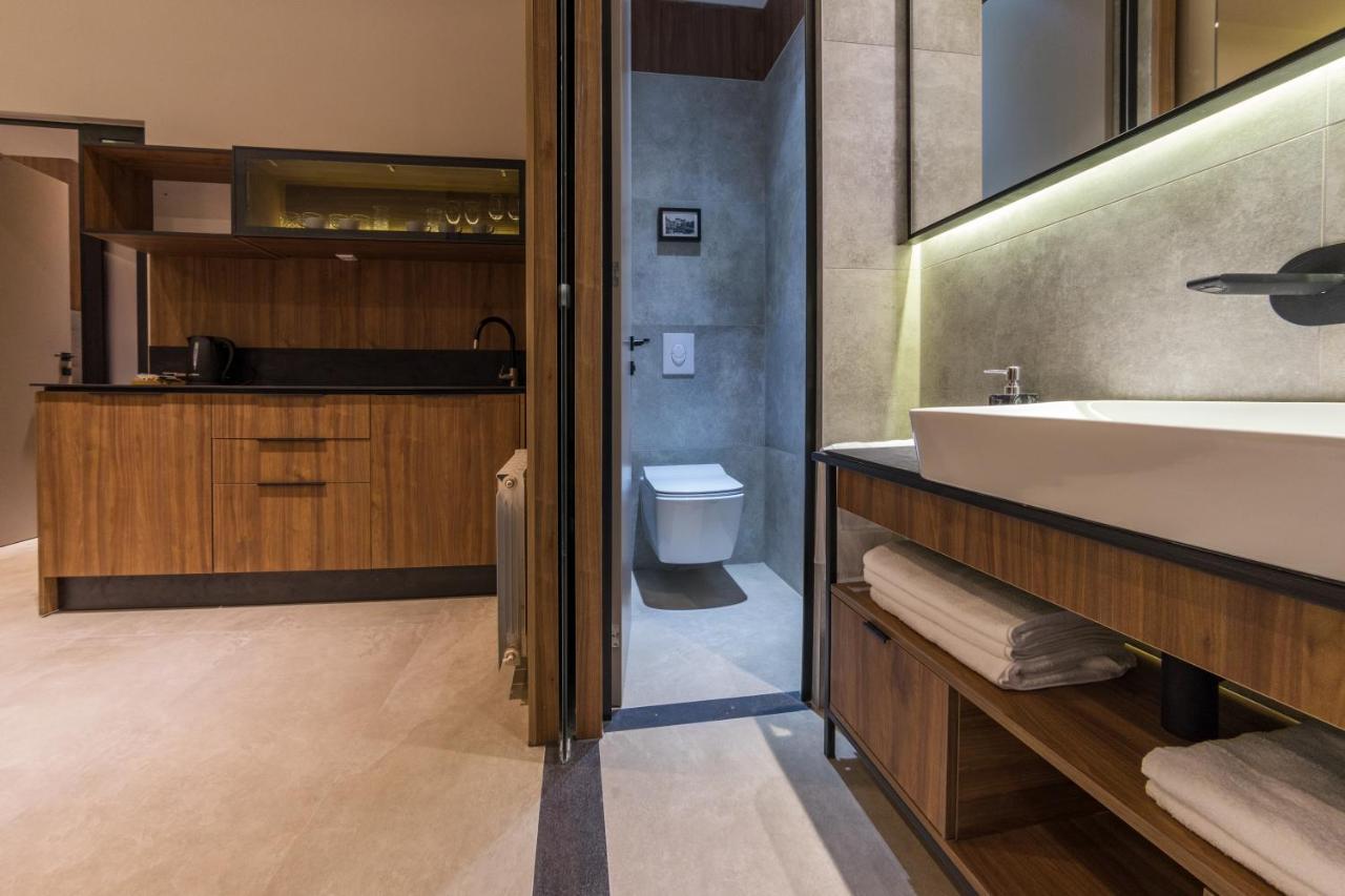자그레브 Dezman Luxury Center 아파트 외부 사진