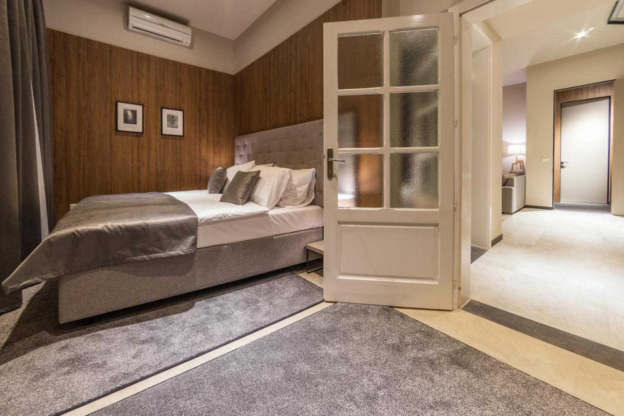 자그레브 Dezman Luxury Center 아파트 외부 사진